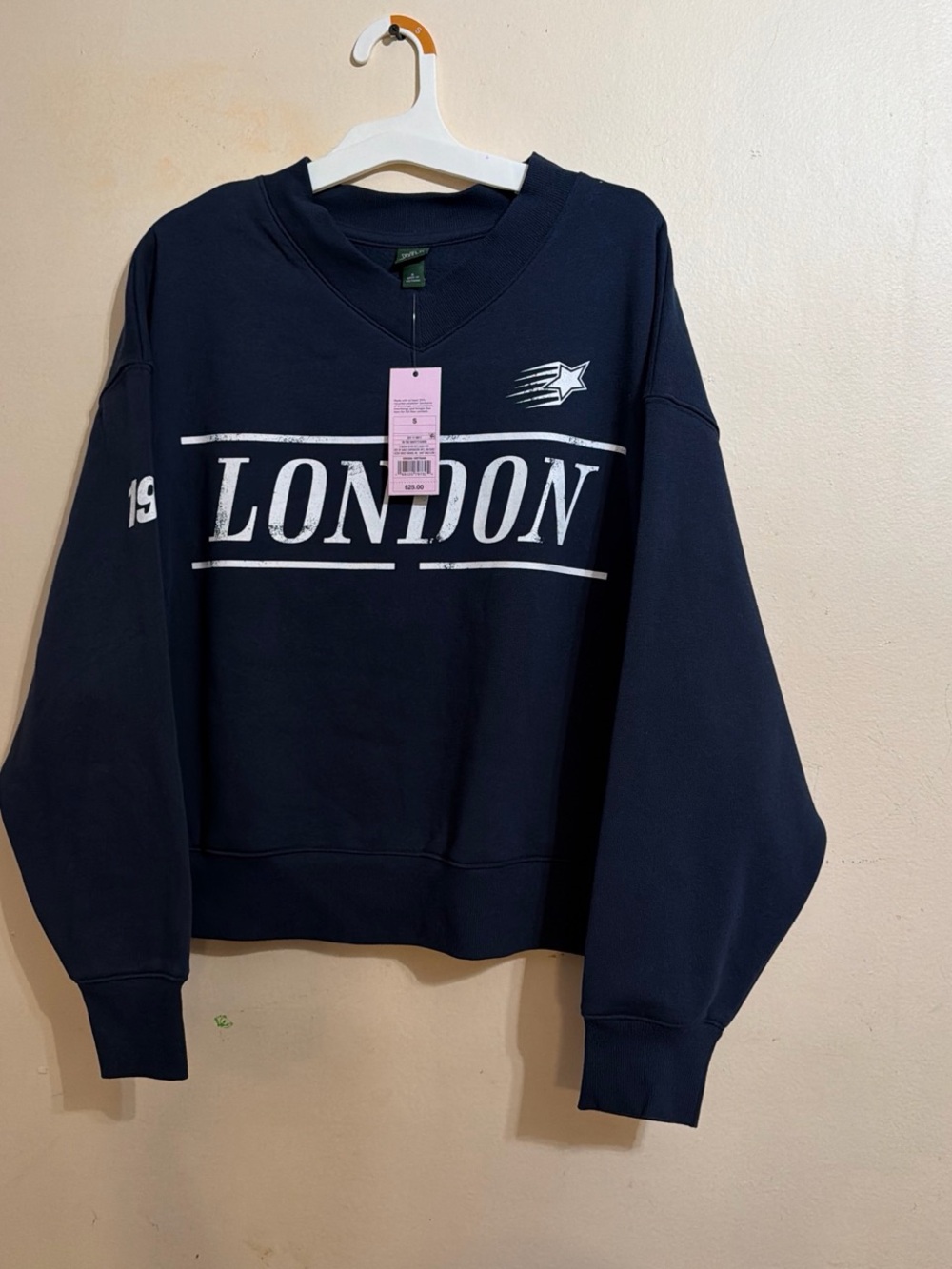 wild fable Navy V‑Neck Sweatshirt with White London Graphic